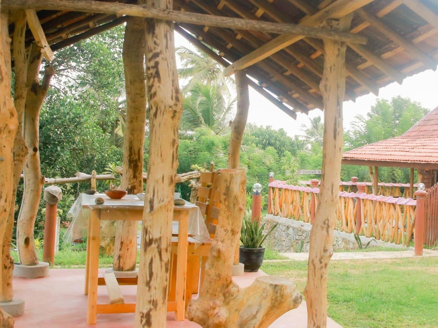 Blue Ocean Tree House Hiriketiya Villa Dikwella Exteriör bild